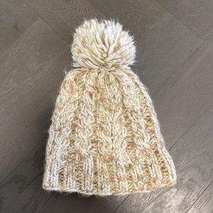 Knit PomPom Beanie/Toque